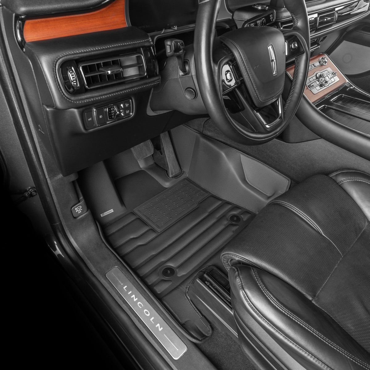 Lincoln Aviator 6-Seater With Upgraded Full Rear Console