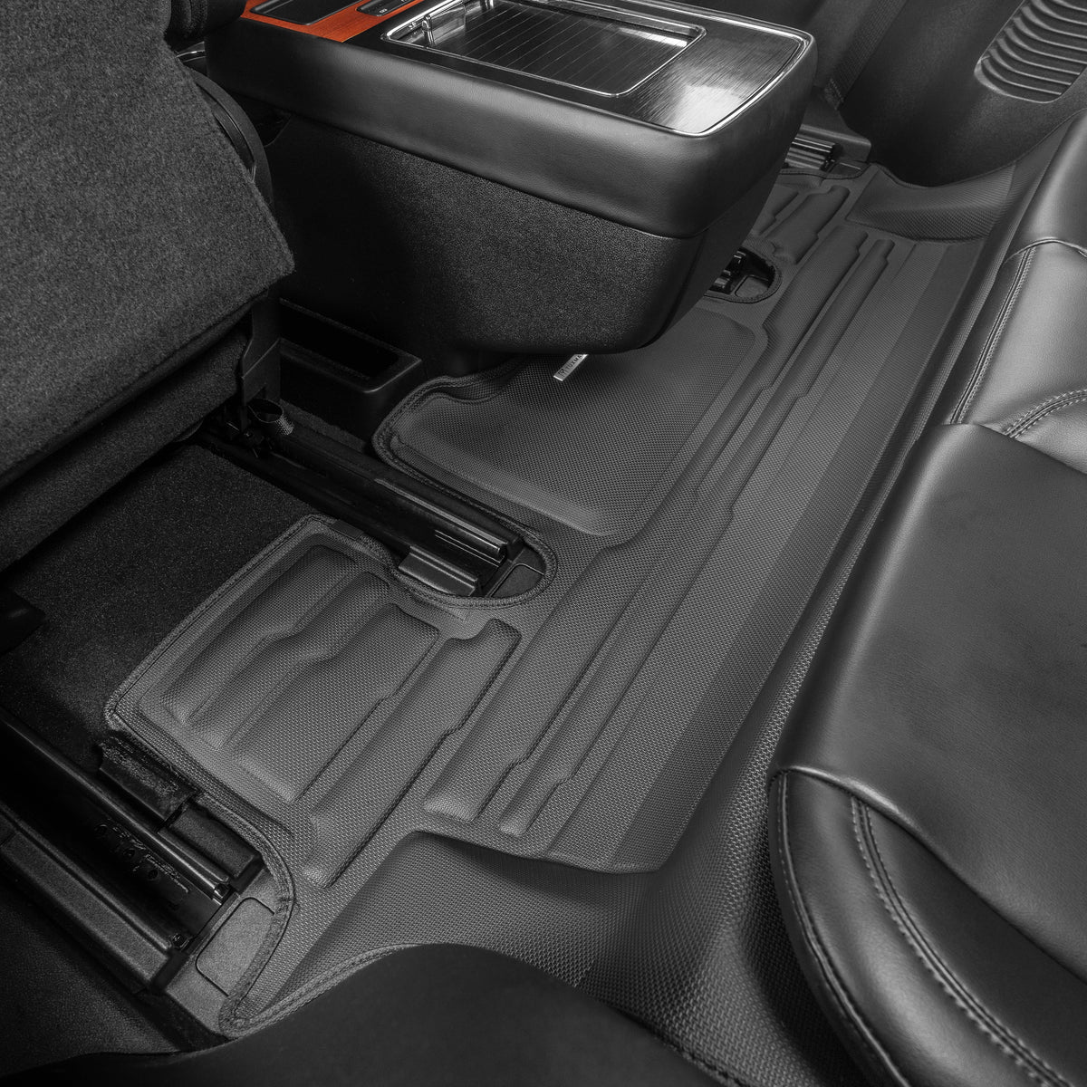 Lincoln Aviator 6-Seater With Upgraded Full Rear Console