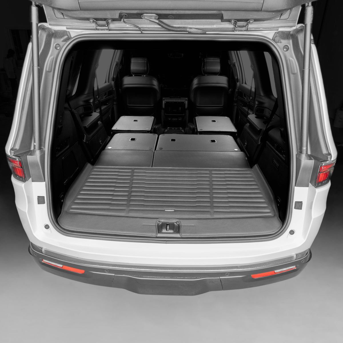 Jeep Grand Wagoneer 7-Seater