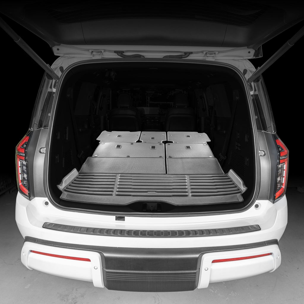 Infiniti QX80 8-Seater