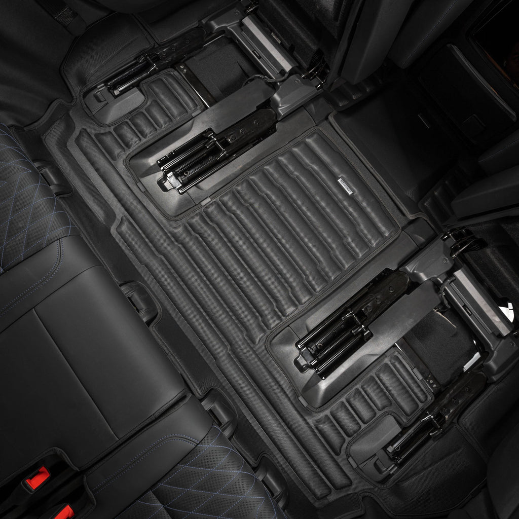 Cadillac Escalade IQ without Second Row Centre Console