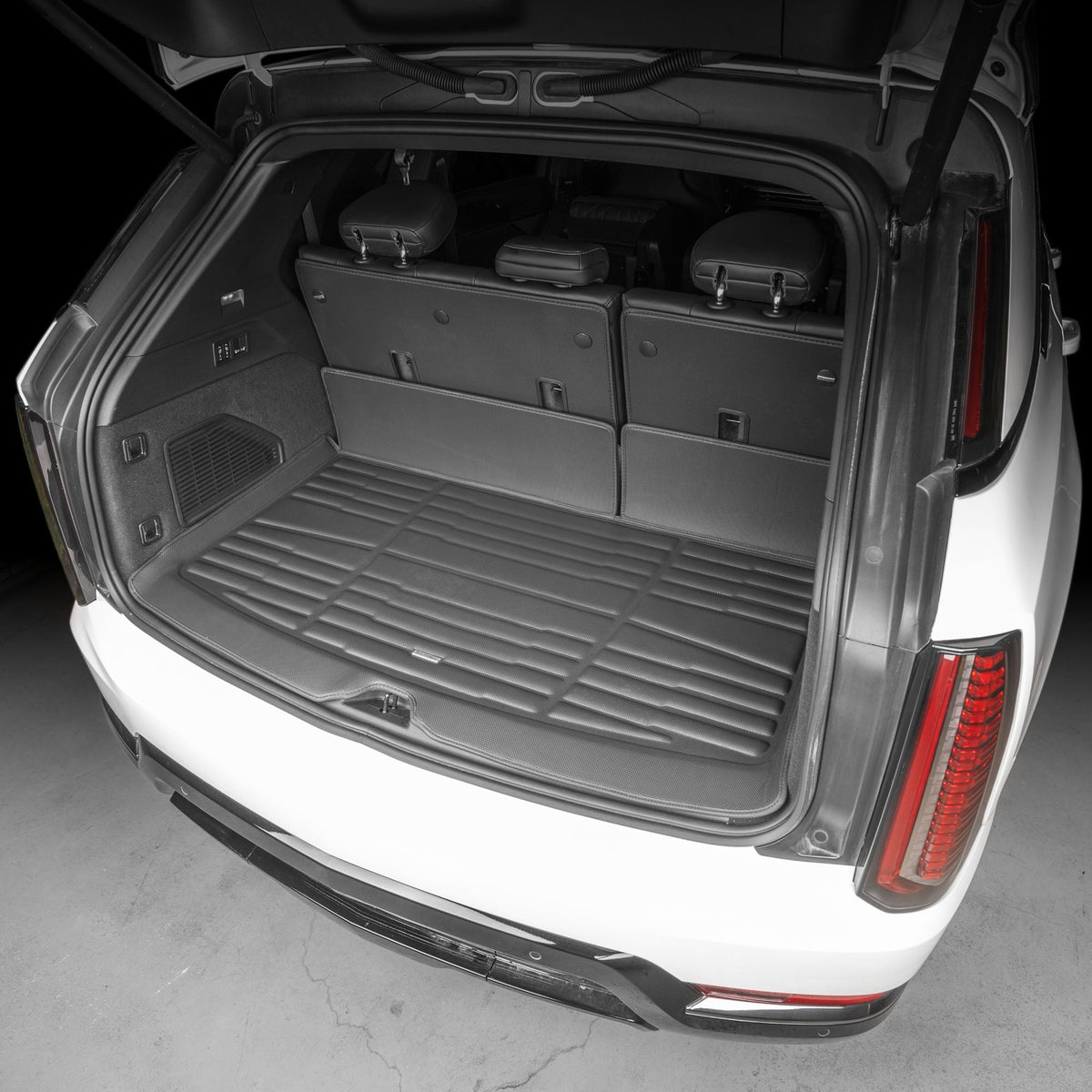 Cadillac Escalade IQ without Second Row Centre Console