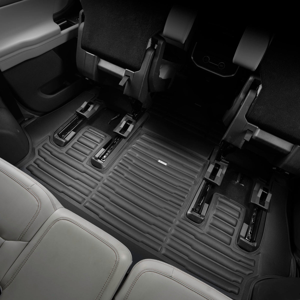 Lincoln Navigator L 7-Seater Without Rear Console
