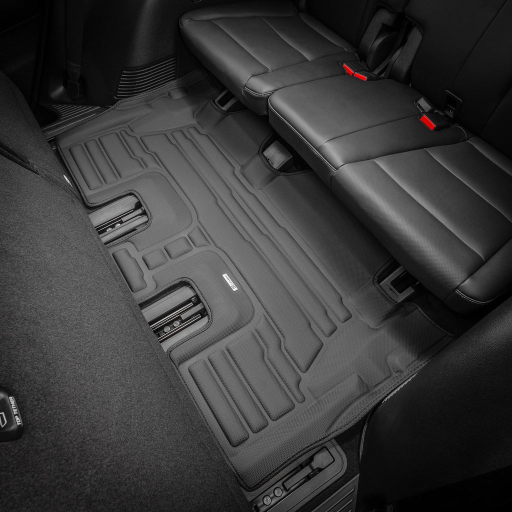 Chevrolet Suburban 8-Seater